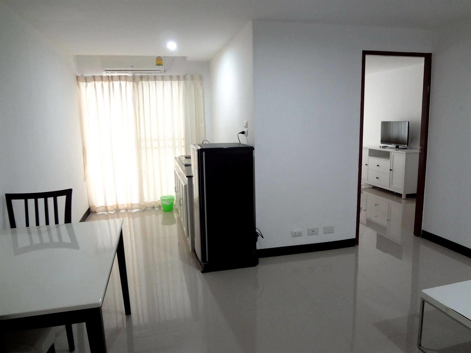 M Plus 2 Apartamentos Chiang Mai Exterior foto