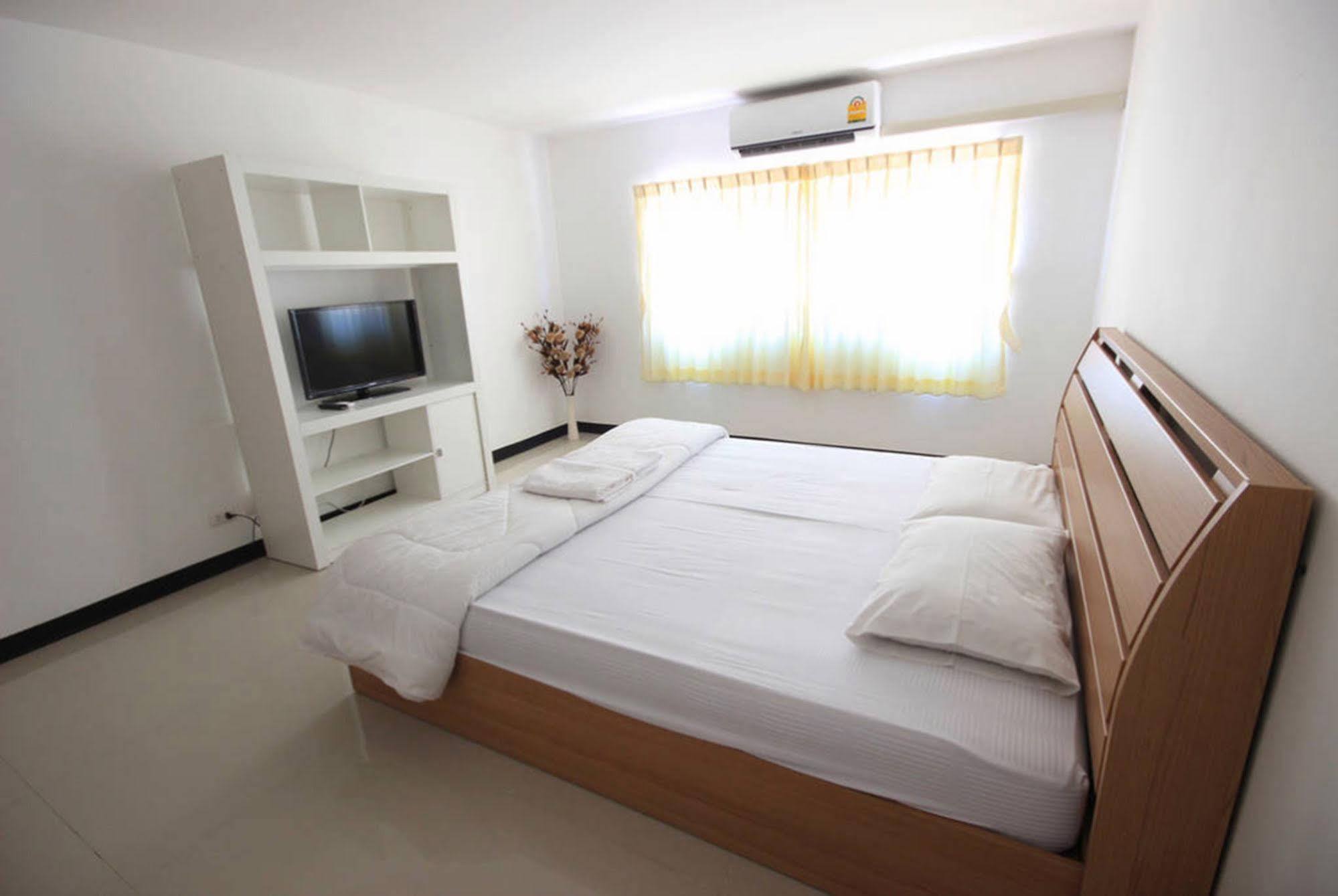 M Plus 2 Apartamentos Chiang Mai Exterior foto