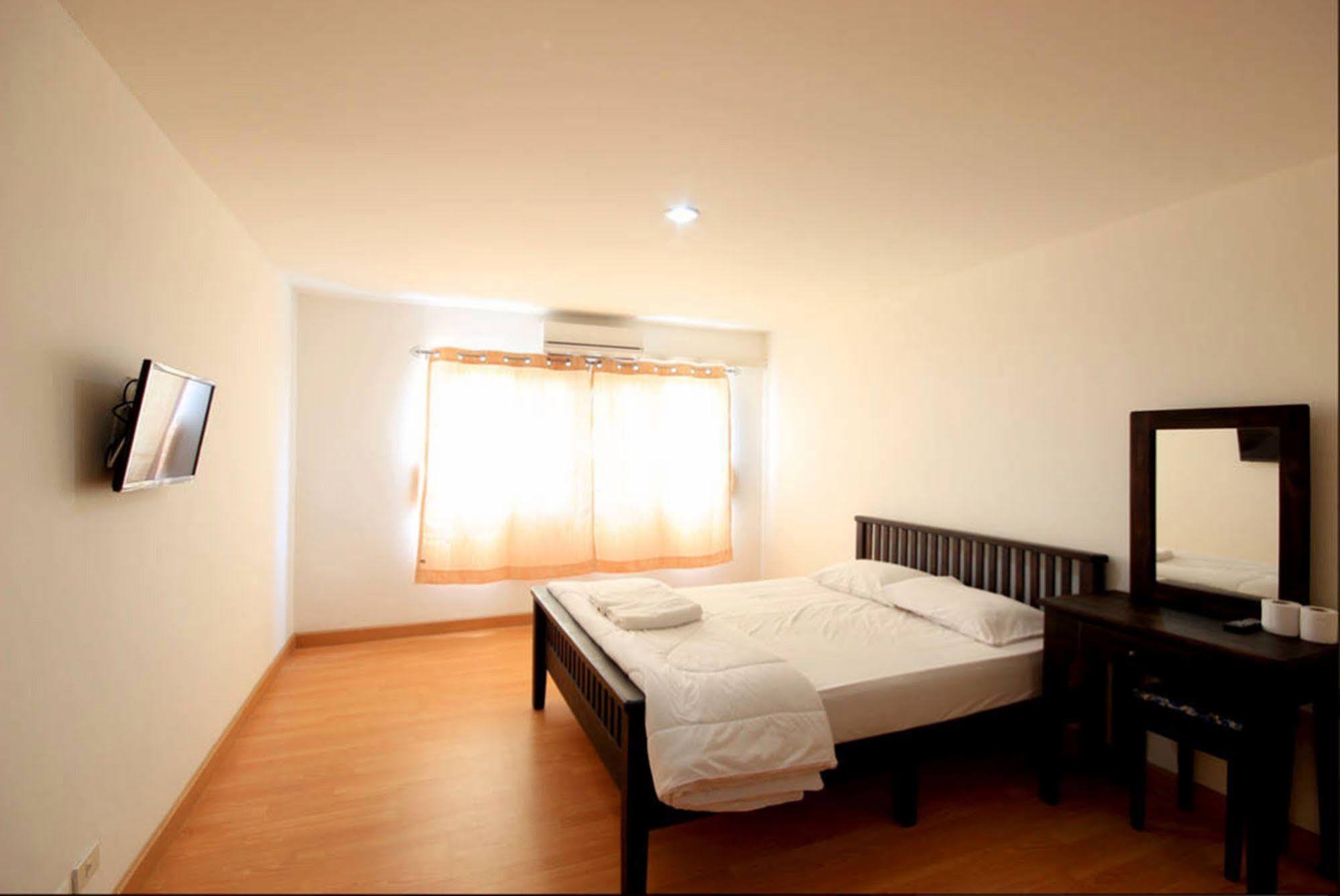 M Plus 2 Apartamentos Chiang Mai Exterior foto