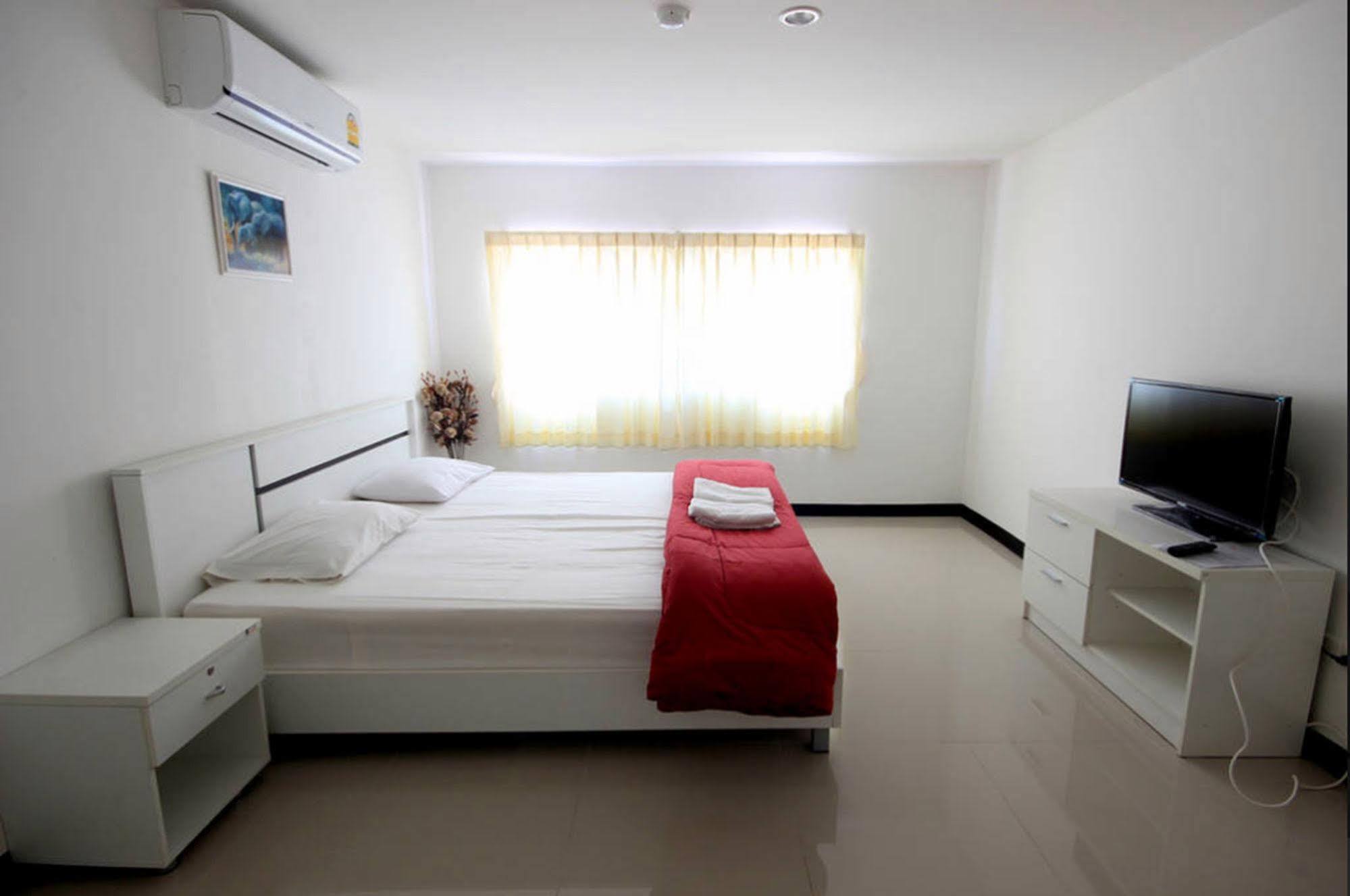 M Plus 2 Apartamentos Chiang Mai Exterior foto
