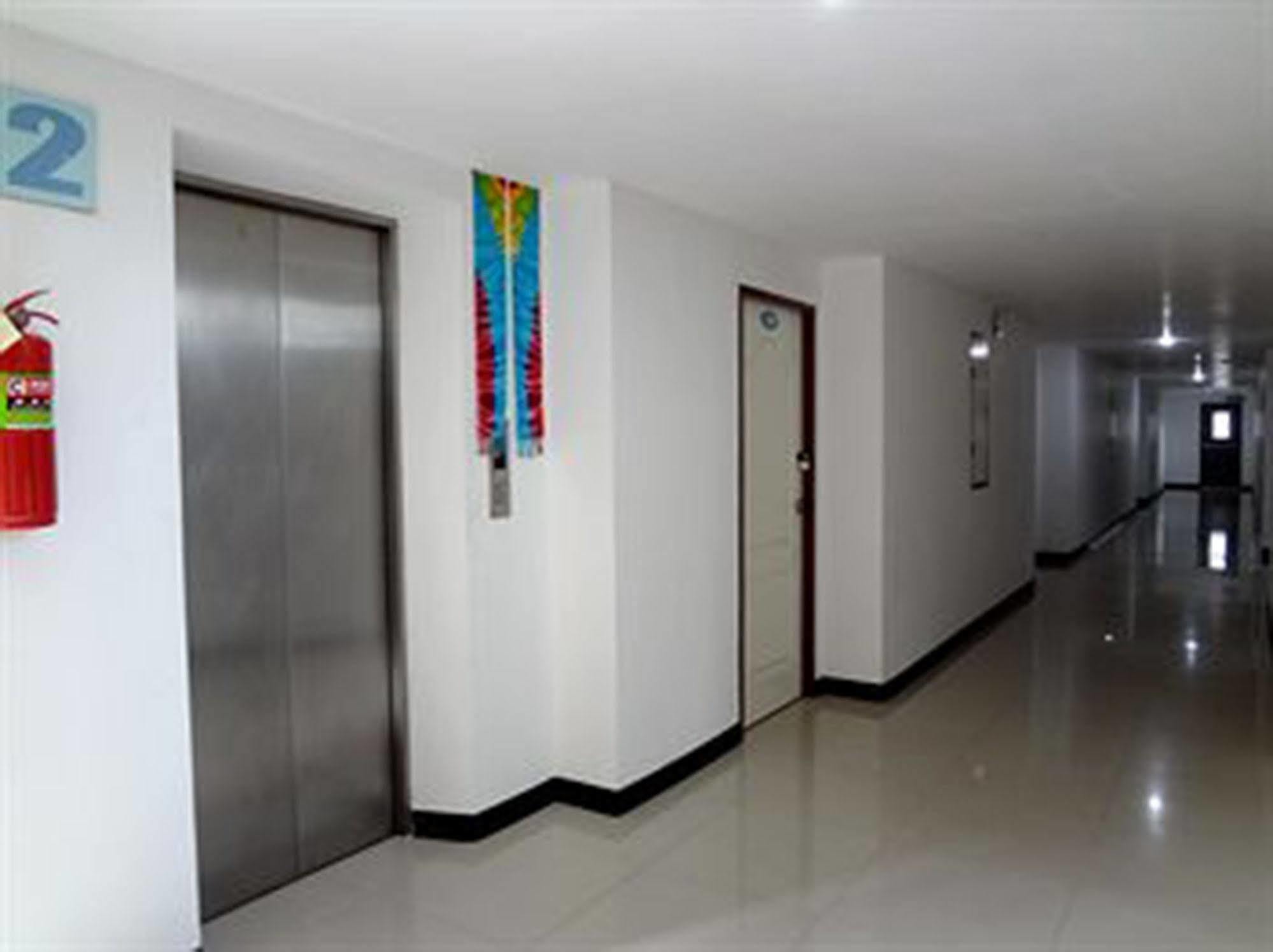M Plus 2 Apartamentos Chiang Mai Exterior foto